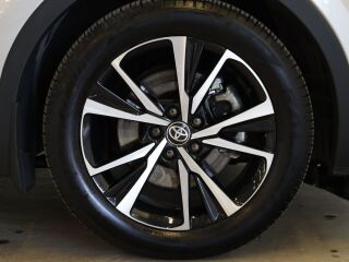 Toyota C-HR Style Technology Pakett 112kW