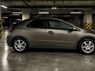 Honda Civic 1.8 103kW