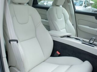 Volvo XC60 AWD DARK Long Range Intelli PRO Wntr 2.0 T6 Recharge Plug-In Pistikhübriid 293kW