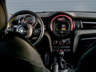 MINI Cooper 1.5 100кВ