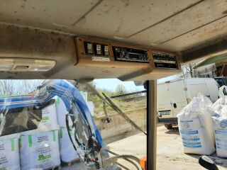 Iseki TG 25 cabin frontaallaadur