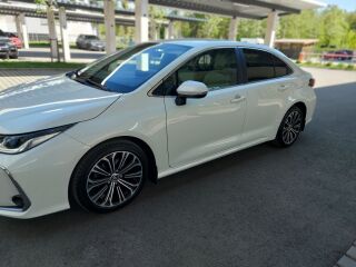 Toyota Corolla ZE1EERU M 1.5 92кВ