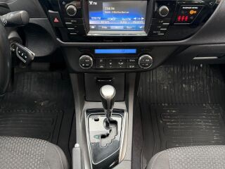 Toyota Corolla 1.6 97кВ