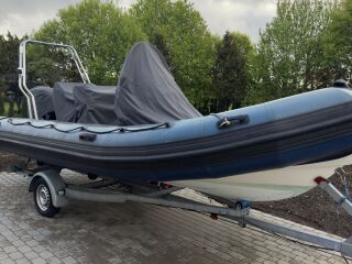 Valiant DR-620 Mercury Verado 150hp