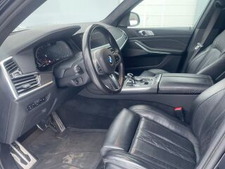 BMW X7 XDRIVE40D M-SPORTPAKETT 3.0 250кВ