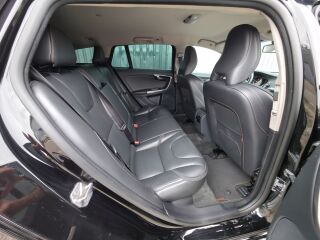 Volvo V60 Ocean Race Onyx Black 2.0 88кВ