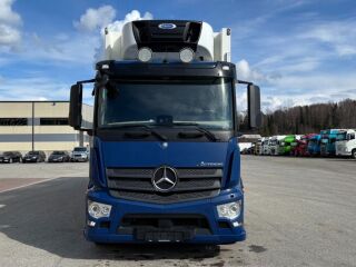 Mercedes-Benz Actros 1835 4x2 SIDE OPENING + CARRIER SUPRA 1150  260кВ