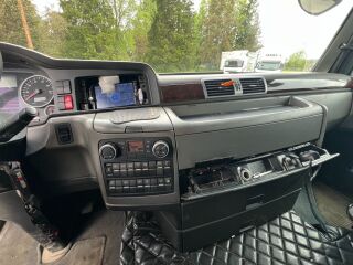 MAN TGX 26.440 6X2-2 LL + WECON AWZ 218 LZ 324kW