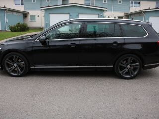 Volkswagen Passat R-line 2.0 176kW