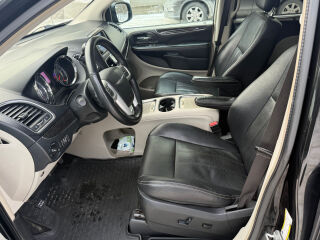 Chrysler Town & Country 3.6 v6 211kW