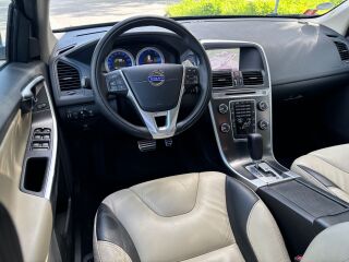 Volvo XC60 R-Design 2.4 D5 158kW