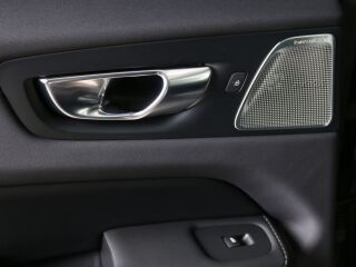 Volvo XC60 AWD ULTRA DARK LUXURY XENIUM FULL 2.0 T6 Long Range Plug-In-Hybrid 293kW