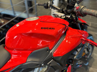 Ducati Streetfighter V4 R4 157kW