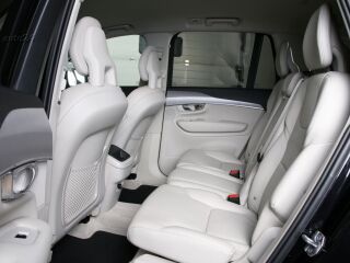 Volvo XC90 AWD MOMENTUM PRO INTELLI SAFE MY20 2.0 B5 KERS Mild Hybrid 183kW