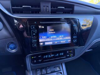 Toyota Auris Activ Hybrid Luxury Facelift 1.8 90kW
