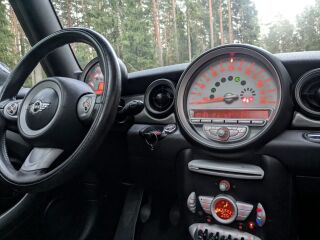 MINI Cooper D 1.6 80kW