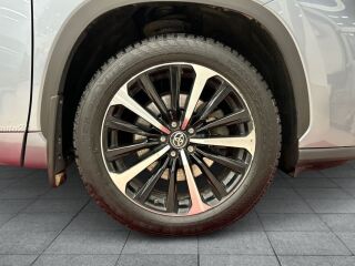 Toyota Highlander Premium Hybrid 2.5 140kW