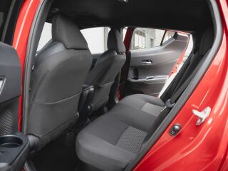 Toyota C-HR Hybrid Crossover Style 2.0 112kW
