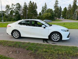Toyota Camry HYBRID LUXURY BU SINESS E-CVT 2.5 131кВ
