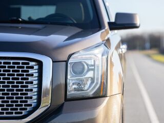 GMC Yukon DENALI 6.2 V8 313kW