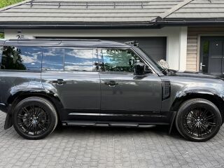 Land Rover Defender 110 X-Dynamic SE 3.0 221kW