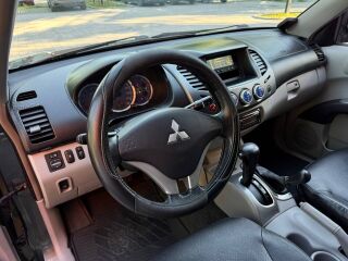 Mitsubishi L200 4x4 2.5 100kW