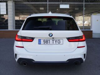 BMW 330 e M-Sport xDrive H/K 2.0 215kW