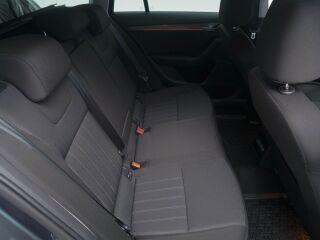 Skoda Octavia Elegance Combi 1.5 96кВ