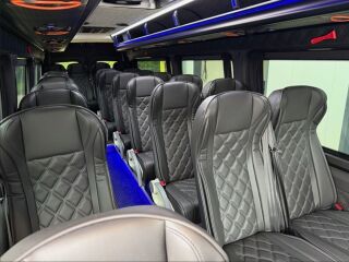 Mercedes-Benz Sprinter 519 XXXL LED 2.0 R 4 140kW