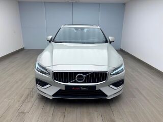 Volvo V60 T6 Inscription AWD 2.0 228кВ