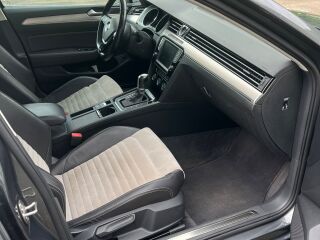 Volkswagen Passat Highline 1.8 132kW