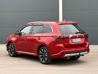 Mitsubishi Outlander Luxury Facelift 4WD Phev 2.0 149kW