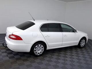 Skoda Superb 1.8 118kW