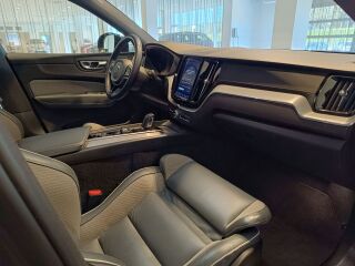 Volvo XC60 AWD R-Design B5 KERS 2.0 173kW