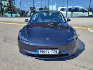 Tesla Model 3 Long Range Dual Motor 366kW