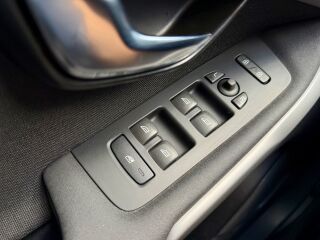Volvo V40 Summum 1.6 TDi 84кВ