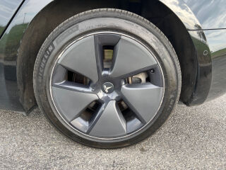 Tesla Model 3 Long Range Dual Motor 153kW