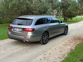 Mercedes-Benz E 300 de Avantgarde 4Matic 2.0 143kW