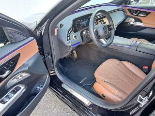 Mercedes-Benz E 300 e AMG 2.0 150kW