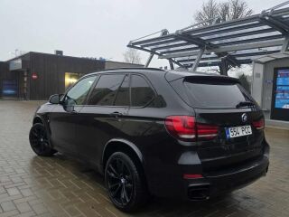 BMW X5 M50D 3.0 280kW