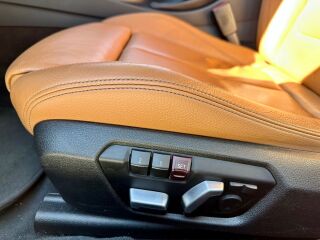 BMW 330 Sport Line xDrive 2.0 R4 185kW