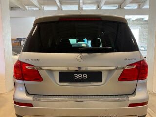 Mercedes-Benz GL 450 4.7 V8 Bi Turbo 270kW