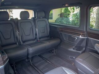 Mercedes-Benz V 250 4M AMG Extra-Long 7s FL 2.0 d 140kW
