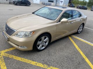 Lexus LS 460 President 4.6 280kW