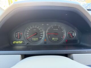 Volvo XC90 2.4 120kW