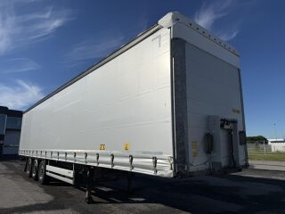 Schmitz Semitrailer Curtainsider Standard