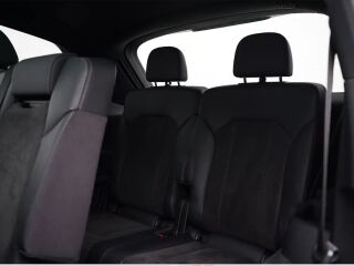 Audi Q7 S-Line 3.0 210кВ