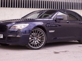 BMW 750 iL M-Pack xDrive 4.4 V8 N63B44 300kW