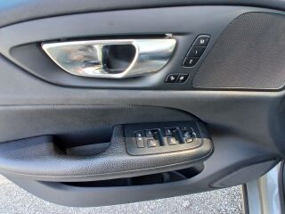 Volvo V60 INSCRIPTION 2.0 R4 D 140kW