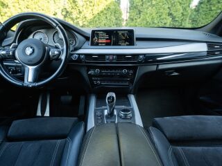 BMW X5 xDrive30d M-Sportpakett 3.0 190кВ